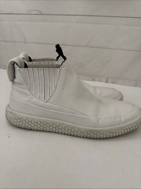 OXS Size 8 Wobbie Hightop Italian Leather Sneakers Preppy Quiet Luxury